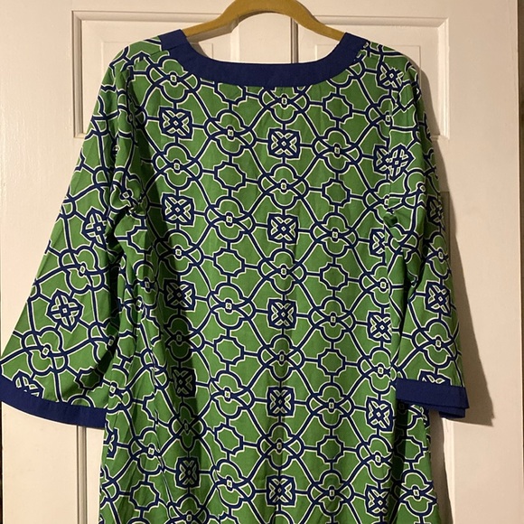 Buckhead Betties MIDI dress or Swim Cover up. Green and Navy. Size large. EUC - Picture 2 of 4